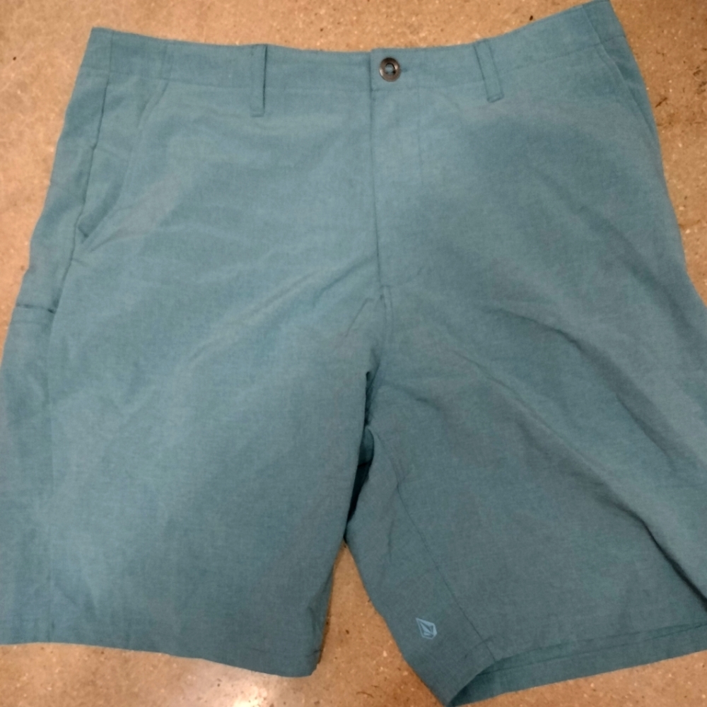 Men's Volcom Surf N Turf Hybrid Shorts size 38